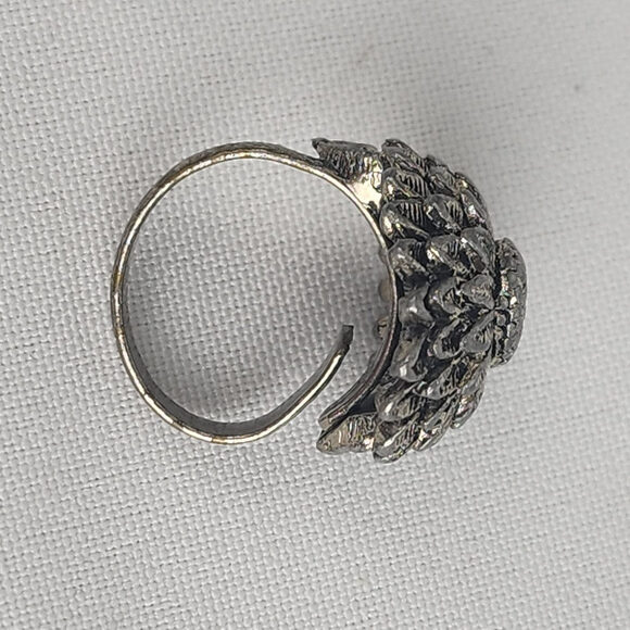 Vintage Silver Flower Adjustable Ring - Picture 6 of 6